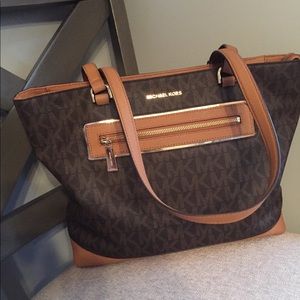 Michael Kors purse